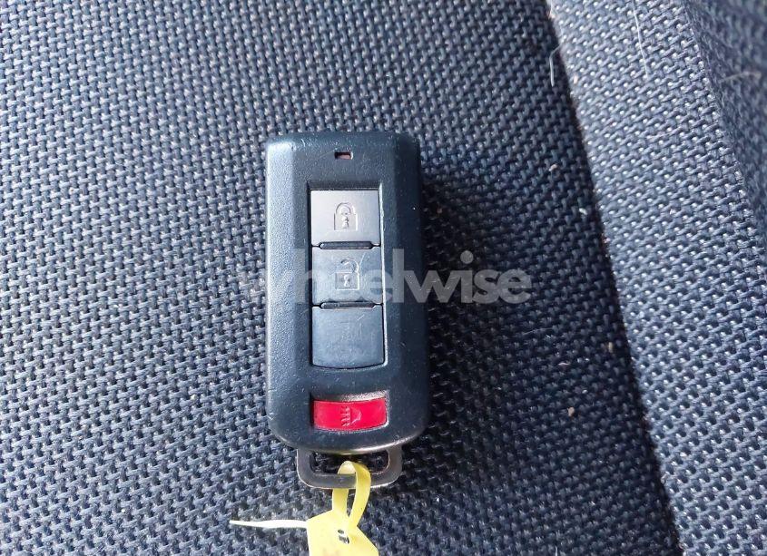 Photo 11 of 2011 Mitsubishi Outlander SE (VIN JA4JT3AW9BU015991)