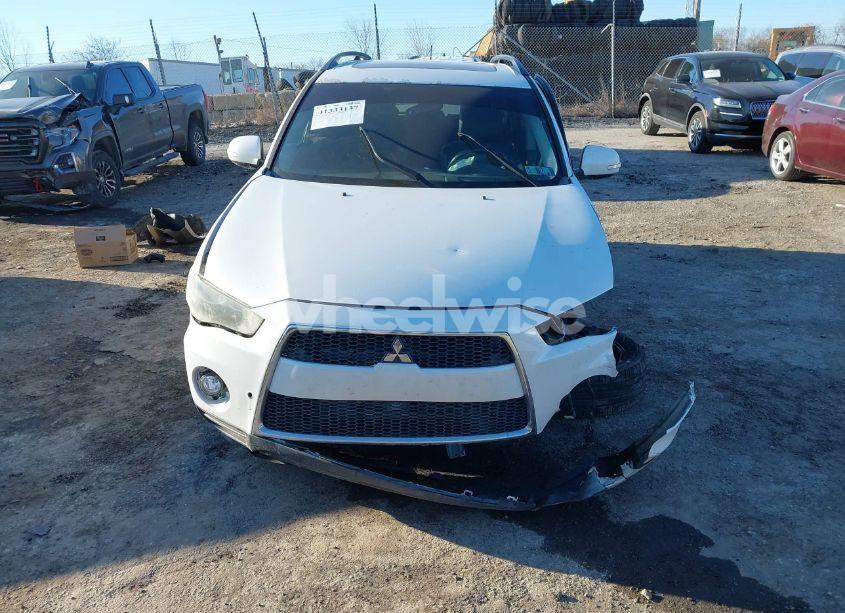 Photo 13 of 2011 Mitsubishi Outlander SE (VIN JA4JT3AW9BU015991)