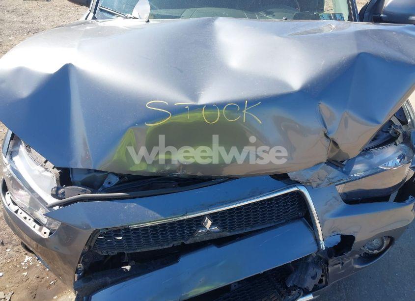 Photo 10 of 2011 Mitsubishi Outlander SE (VIN JA4JT3AWXBU019080)