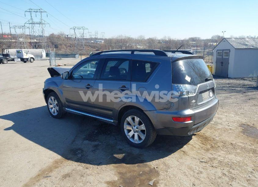 Photo 3 of 2011 Mitsubishi Outlander SE (VIN JA4JT3AWXBU019080)