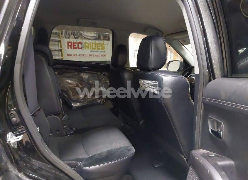 Photo 8 of 2011 Mitsubishi Outlander GT (VIN JA4JT5AX1BU023989)