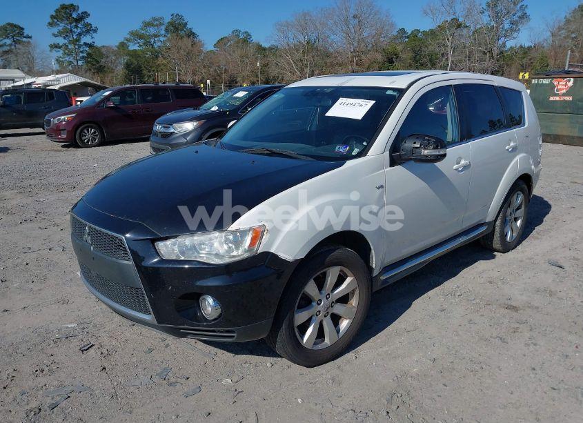 Photo 2 of 2011 Mitsubishi Outlander GT (VIN JA4JT5AX3BU010211)