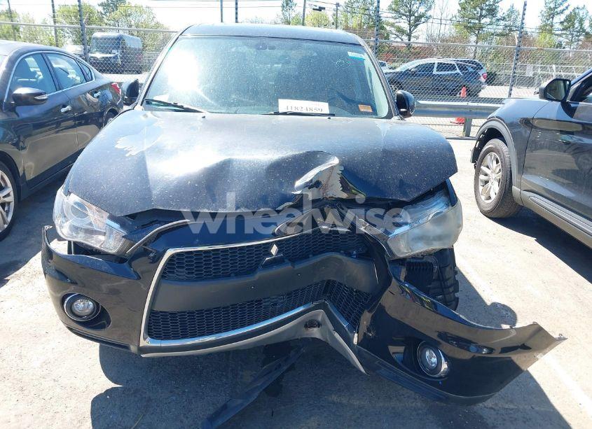 Photo 10 of 2011 Mitsubishi Outlander GT (VIN JA4JT5AX7BU020644)