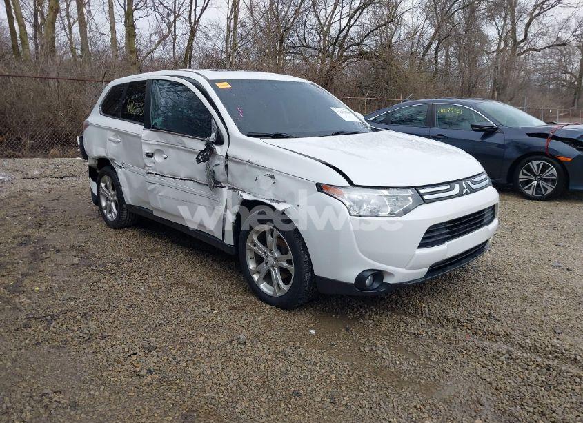 2014 Mitsubishi Outlander GT (VIN JA4JZ4AX0EZ010294) main photo