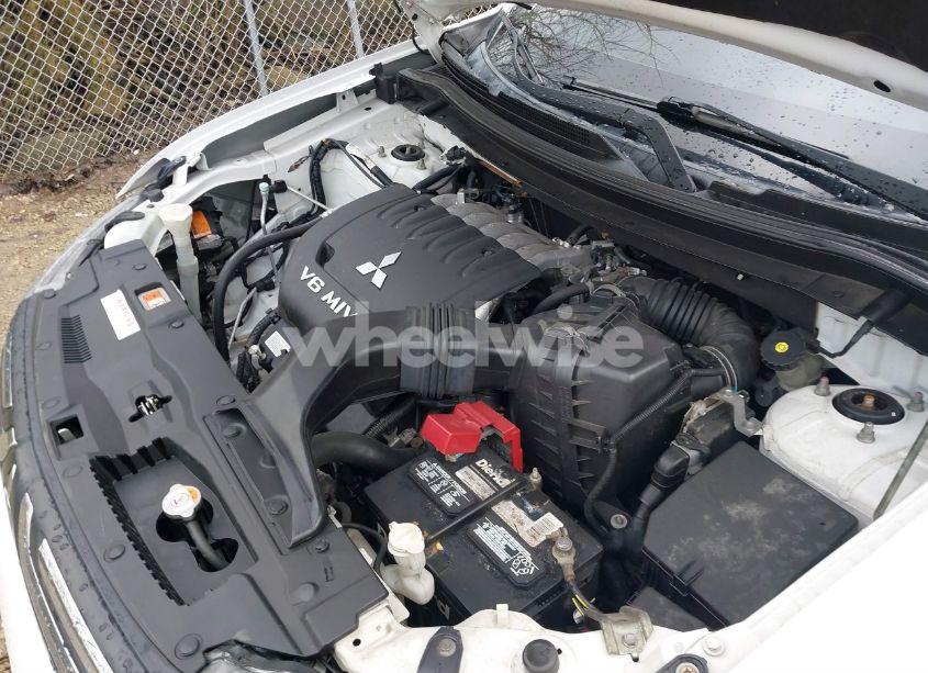 Photo 10 of 2014 Mitsubishi Outlander GT (VIN JA4JZ4AX0EZ010294)