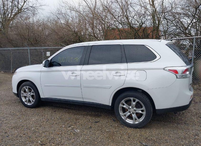 Photo 14 of 2014 Mitsubishi Outlander GT (VIN JA4JZ4AX0EZ010294)