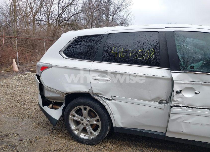 Photo 17 of 2014 Mitsubishi Outlander GT (VIN JA4JZ4AX0EZ010294)