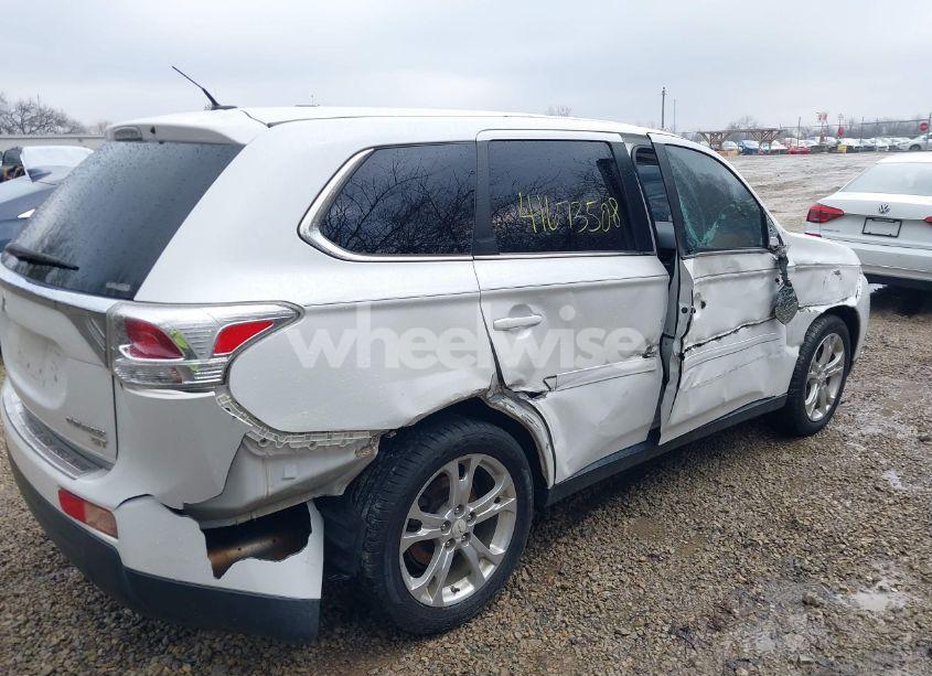Photo 18 of 2014 Mitsubishi Outlander GT (VIN JA4JZ4AX0EZ010294)