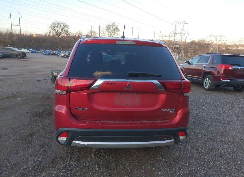 Photo 16 of 2016 Mitsubishi Outlander GT (VIN JA4JZ4AX0GZ008466)