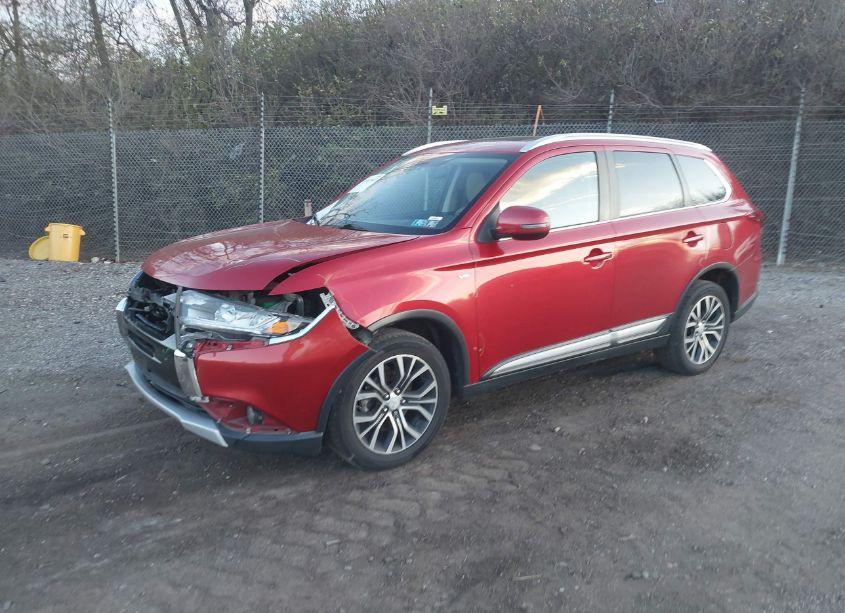 Photo 2 of 2016 Mitsubishi Outlander GT (VIN JA4JZ4AX0GZ008466)