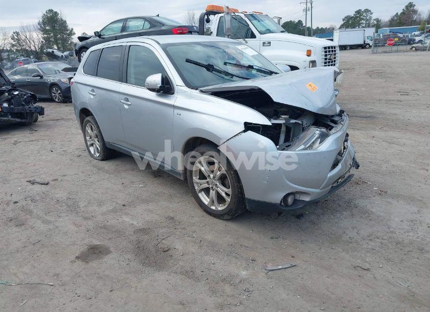 2014 Mitsubishi Outlander GT (VIN JA4JZ4AX2EZ015710) main photo