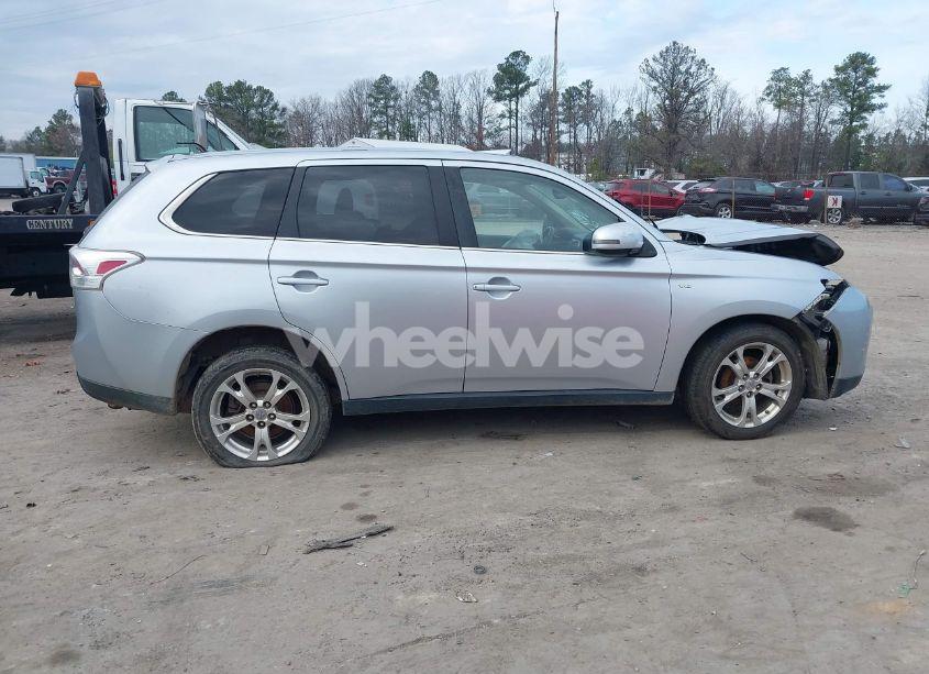Photo 12 of 2014 Mitsubishi Outlander GT (VIN JA4JZ4AX2EZ015710)