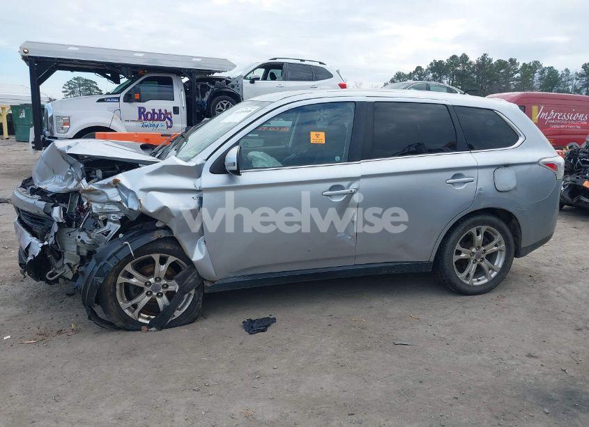 Photo 13 of 2014 Mitsubishi Outlander GT (VIN JA4JZ4AX2EZ015710)