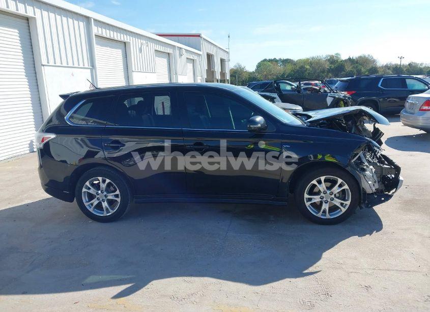 Photo 14 of 2014 Mitsubishi Outlander GT (VIN JA4JZ4AX2EZ018610)