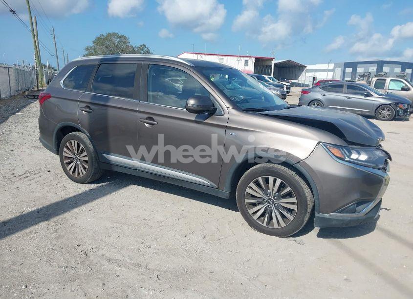 2019 Mitsubishi Outlander GT (VIN JA4JZ4AX3KZ032060) main photo