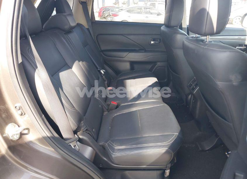 Photo 8 of 2019 Mitsubishi Outlander GT (VIN JA4JZ4AX3KZ032060)