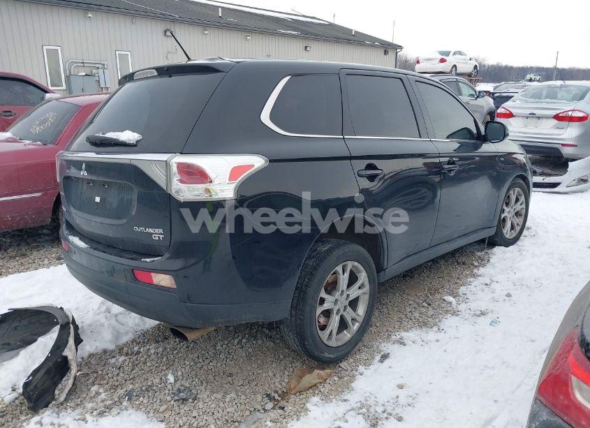 Photo 4 of 2014 Mitsubishi Outlander GT (VIN JA4JZ4AX5EZ017046)