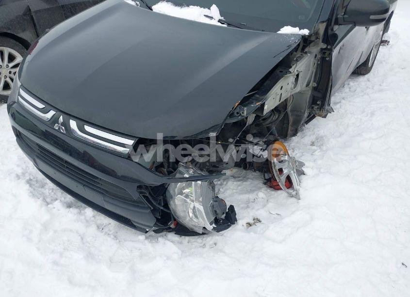 Photo 6 of 2014 Mitsubishi Outlander GT (VIN JA4JZ4AX5EZ017046)