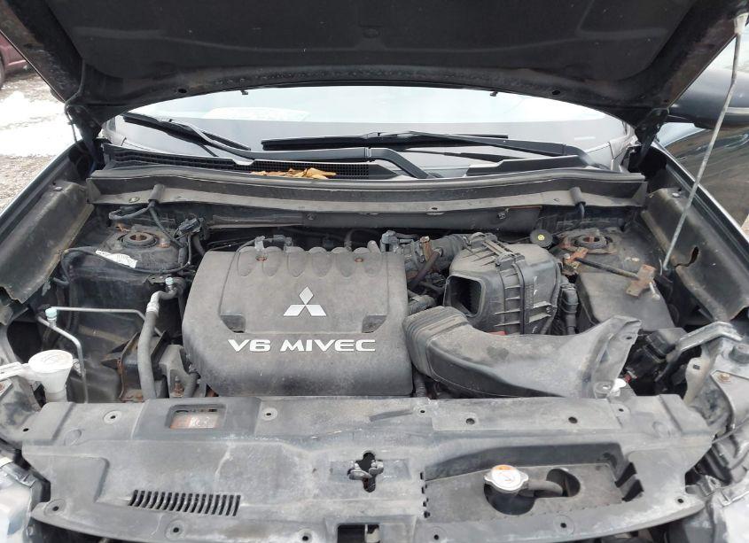 Photo 10 of 2016 Mitsubishi Outlander GT (VIN JA4JZ4AX7GZ061181)