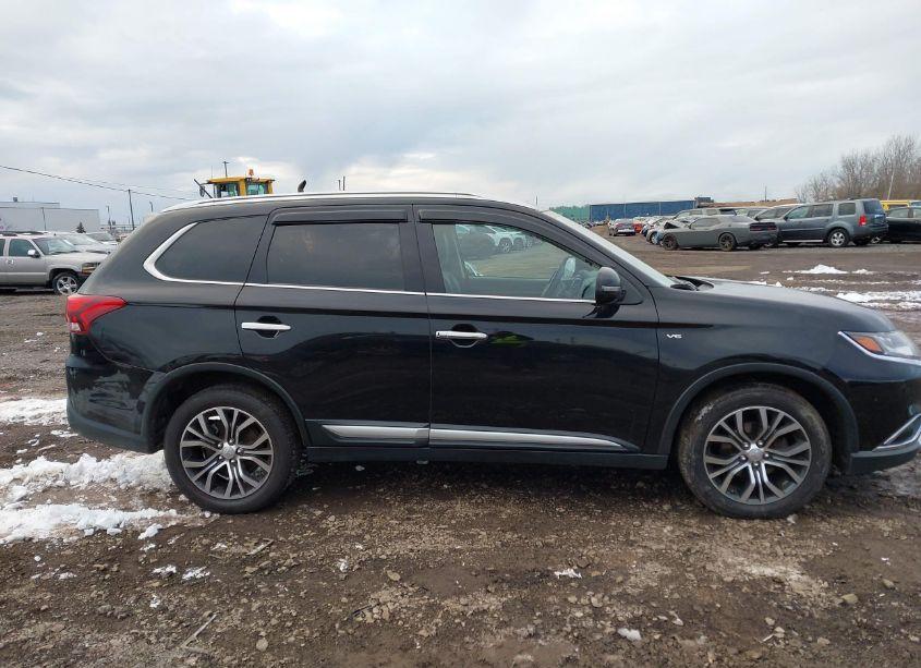 Photo 13 of 2016 Mitsubishi Outlander GT (VIN JA4JZ4AX7GZ061181)