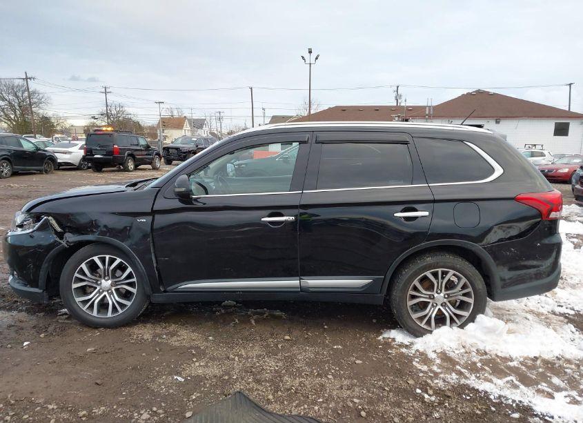 Photo 14 of 2016 Mitsubishi Outlander GT (VIN JA4JZ4AX7GZ061181)