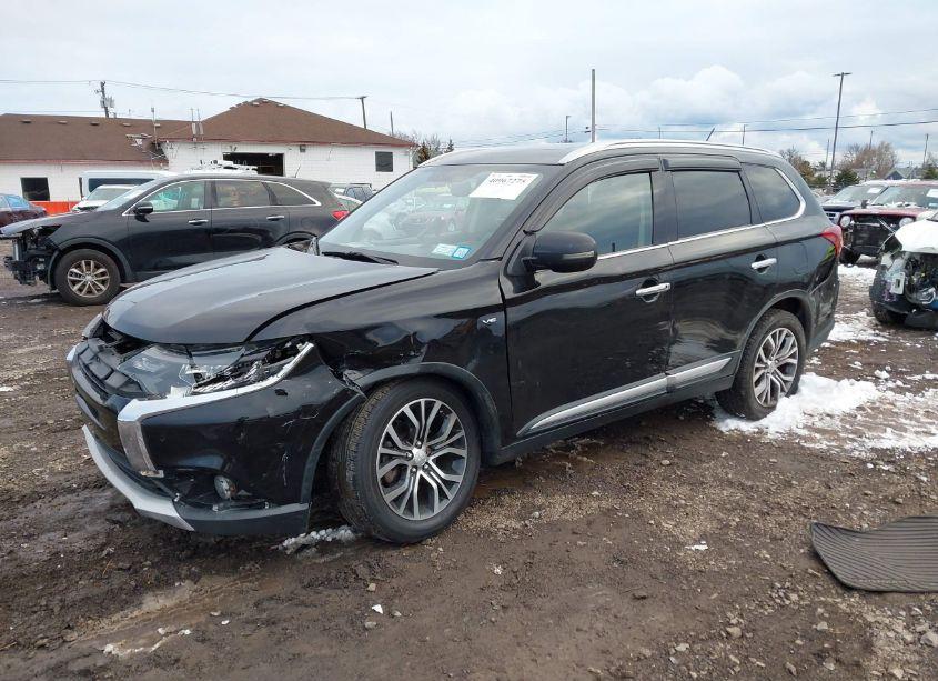 Photo 2 of 2016 Mitsubishi Outlander GT (VIN JA4JZ4AX7GZ061181)