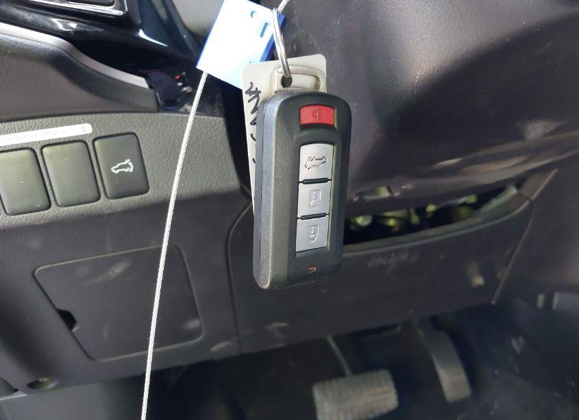 Photo 11 of 2019 Mitsubishi Outlander GT (VIN JA4JZ4AX7KZ037679)