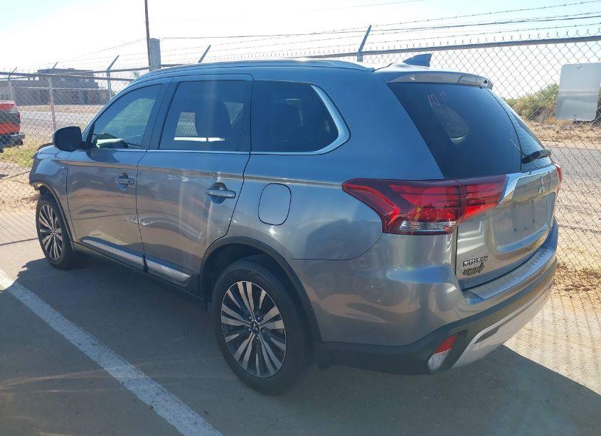 Photo 3 of 2019 Mitsubishi Outlander GT (VIN JA4JZ4AX7KZ037679)