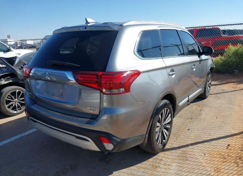Photo 4 of 2019 Mitsubishi Outlander GT (VIN JA4JZ4AX7KZ037679)