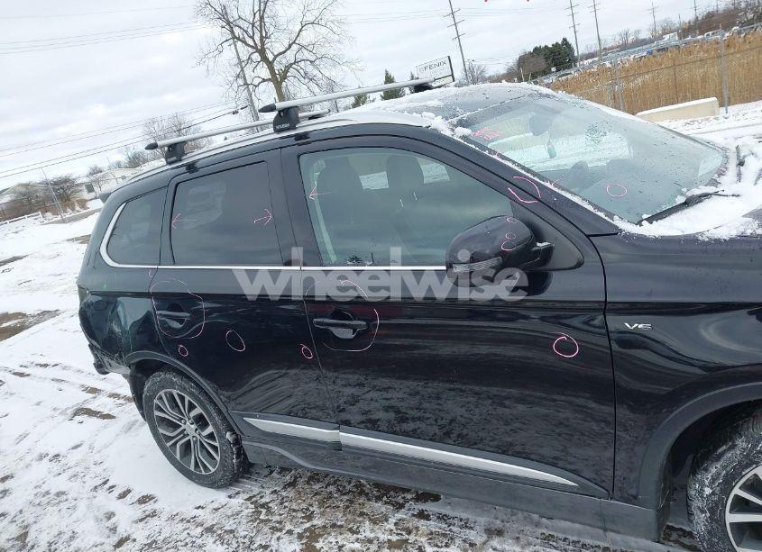 Photo 13 of 2018 Mitsubishi Outlander GT (VIN JA4JZ4AX8JZ011655)