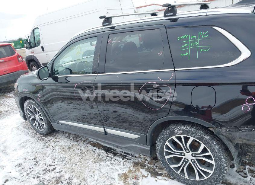 Photo 14 of 2018 Mitsubishi Outlander GT (VIN JA4JZ4AX8JZ011655)