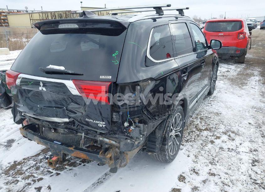 Photo 4 of 2018 Mitsubishi Outlander GT (VIN JA4JZ4AX8JZ011655)