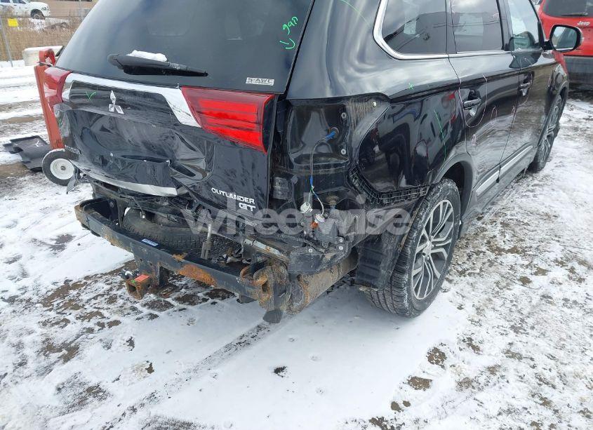 Photo 6 of 2018 Mitsubishi Outlander GT (VIN JA4JZ4AX8JZ011655)