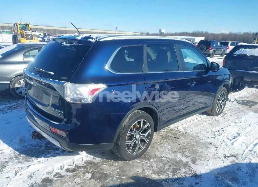 Photo 4 of 2015 Mitsubishi Outlander GT (VIN JA4JZ4AX9FZ012515)