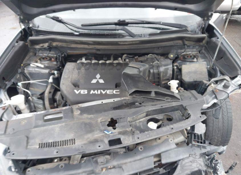 Photo 10 of 2016 Mitsubishi Outlander GT (VIN JA4JZ4AXXGZ036856)