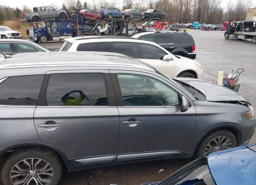 Photo 14 of 2016 Mitsubishi Outlander GT (VIN JA4JZ4AXXGZ036856)