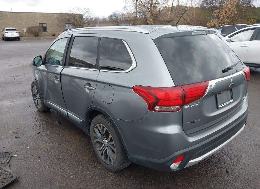 Photo 3 of 2016 Mitsubishi Outlander GT (VIN JA4JZ4AXXGZ036856)
