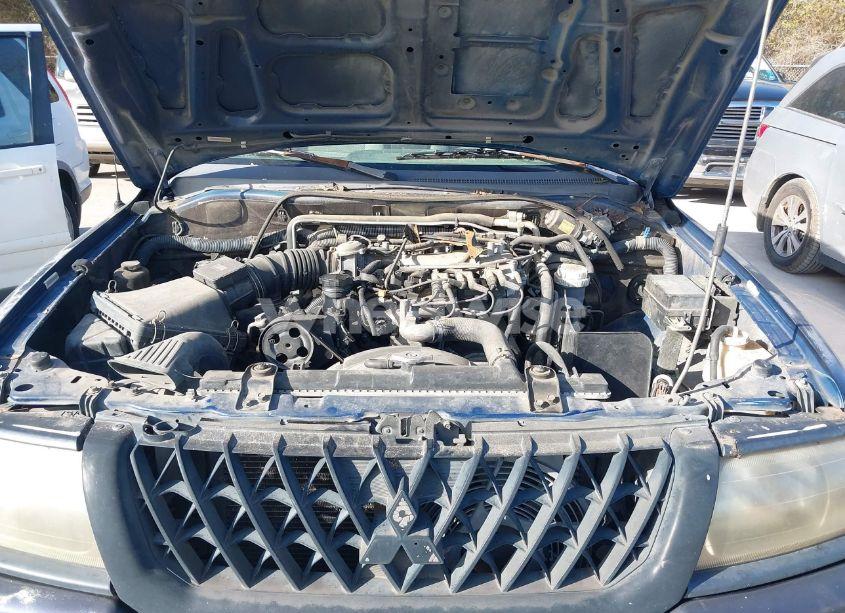 Photo 10 of 2002 Mitsubishi Montero SPORT ES/LS (VIN JA4LS21H02J040318)