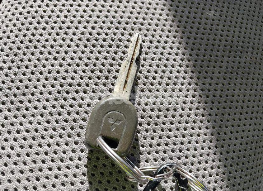 Photo 11 of 2002 Mitsubishi Montero SPORT ES/LS (VIN JA4LS21H02J040318)