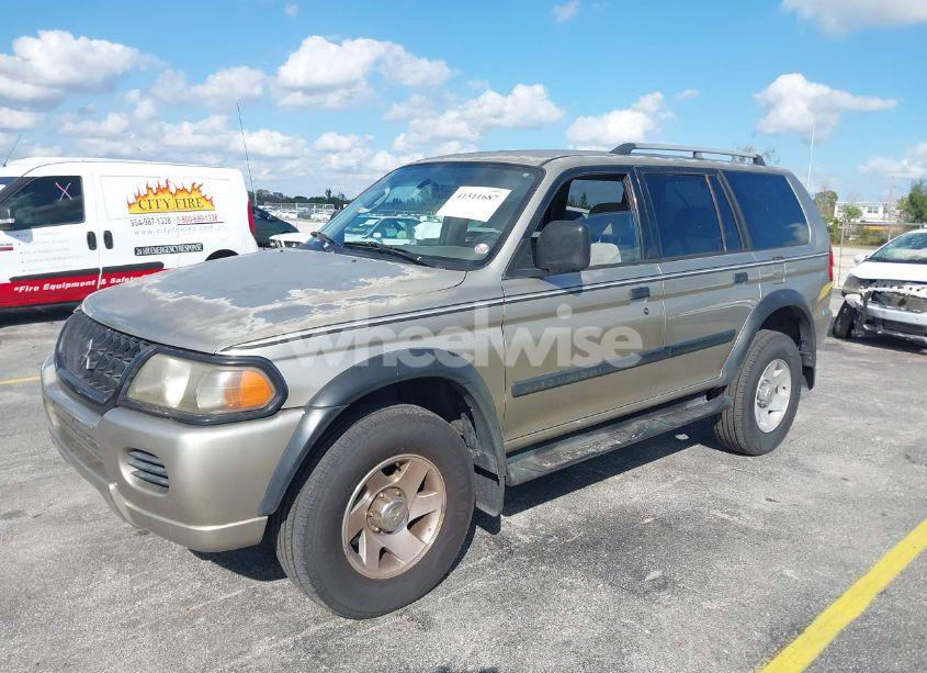Photo 2 of 2002 Mitsubishi Montero SPORT ES/LS (VIN JA4LS21H82J008376)