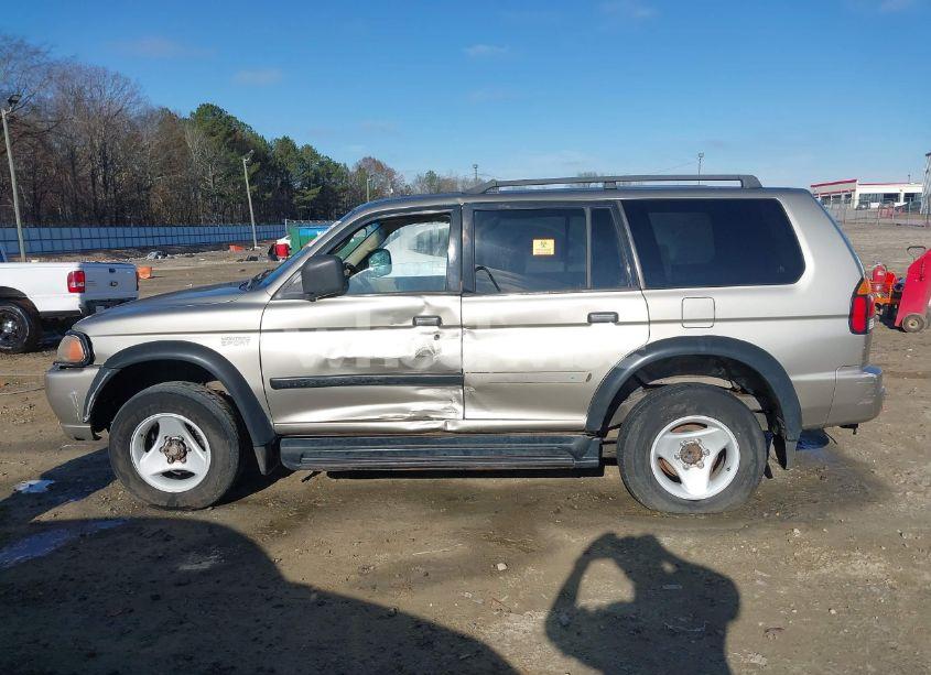 Photo 14 of 2001 Mitsubishi Montero SPORT ES/LS (VIN JA4LS21H91P021312)