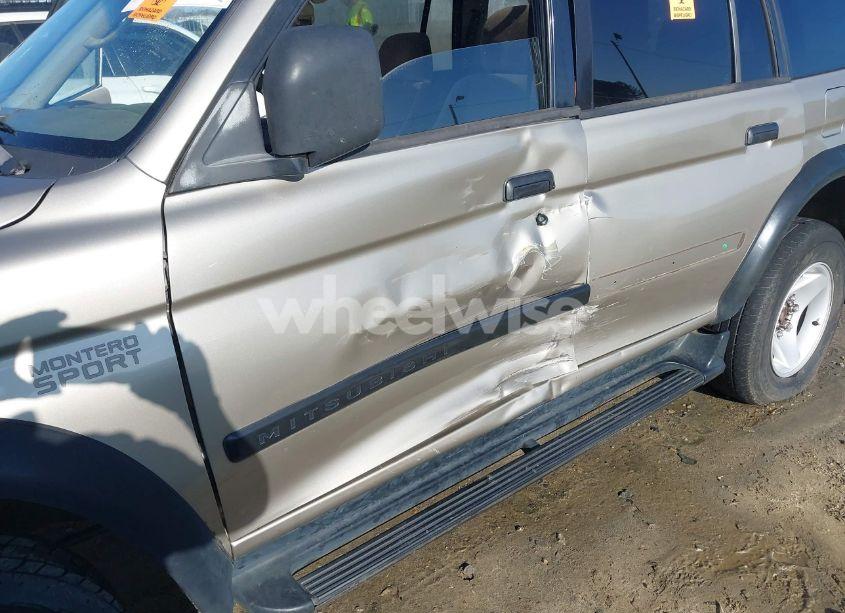 Photo 6 of 2001 Mitsubishi Montero SPORT ES/LS (VIN JA4LS21H91P021312)