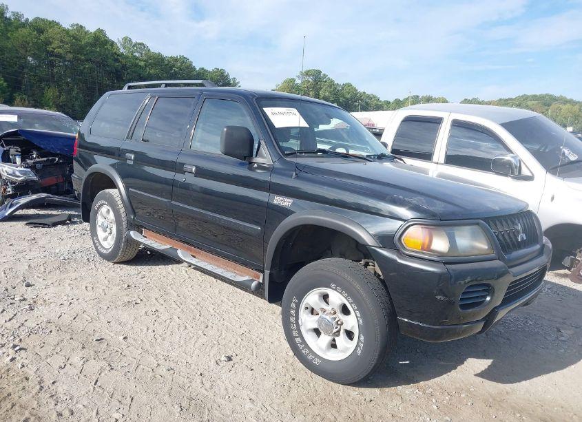 2002 Mitsubishi Montero SPORT ES/LS (VIN JA4LS21HX2J067798) main photo