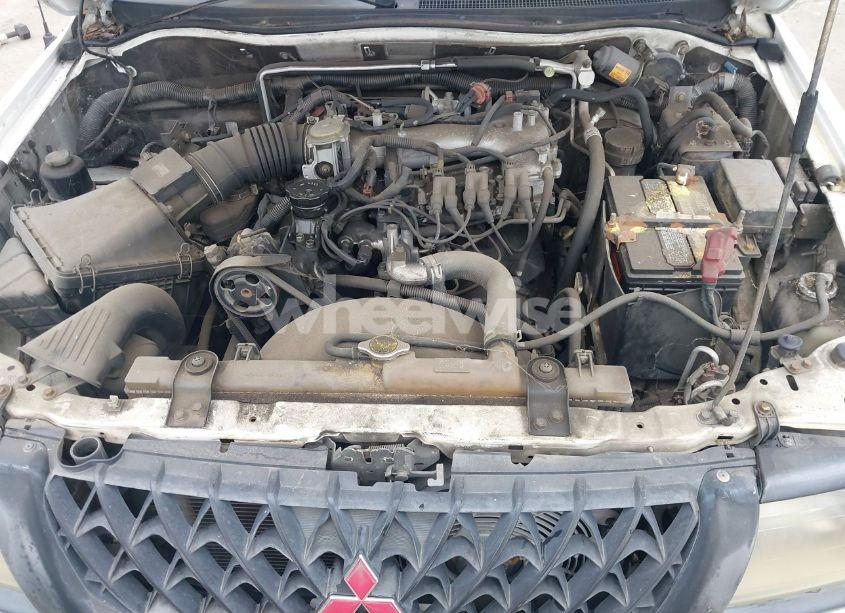 Photo 10 of 2000 Mitsubishi Montero SPORT LS/XLS (VIN JA4LS31H0YP021389)