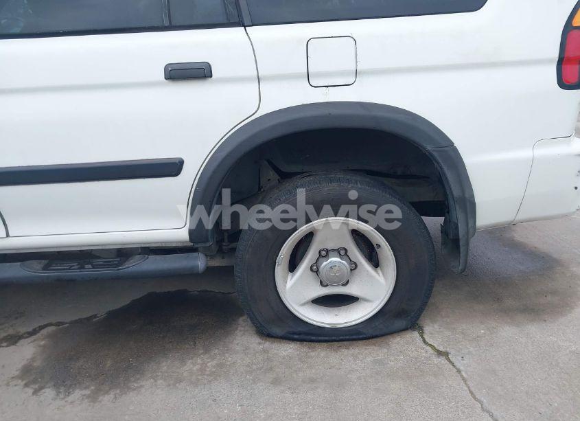 Photo 6 of 2000 Mitsubishi Montero SPORT LS/XLS (VIN JA4LS31H0YP021389)