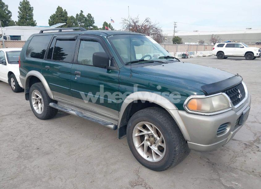 2002 Mitsubishi Montero SPORT XLS (VIN JA4LS31R92J033799) main photo
