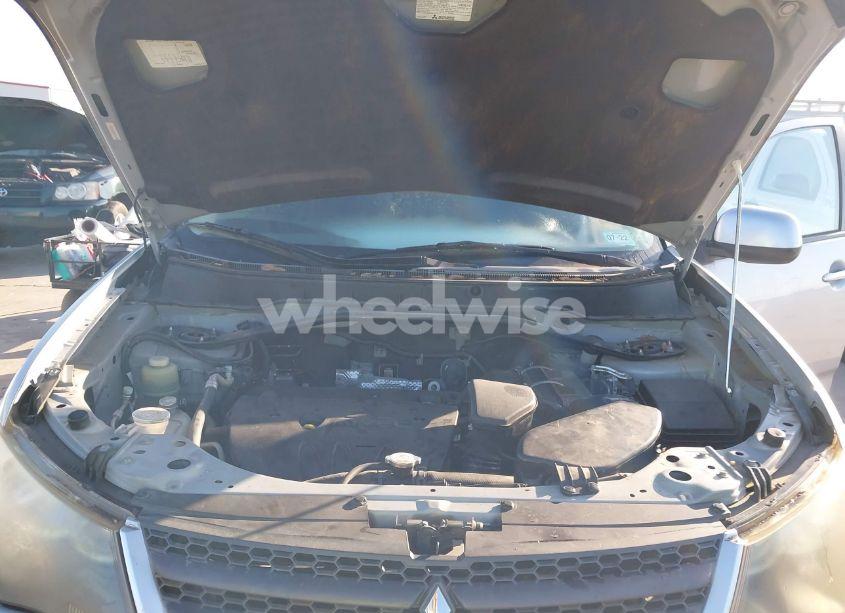 Photo 10 of 2008 Mitsubishi Outlander SE (VIN JA4LS31W38Z014536)