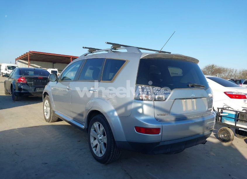 Photo 3 of 2008 Mitsubishi Outlander SE (VIN JA4LS31W38Z014536)
