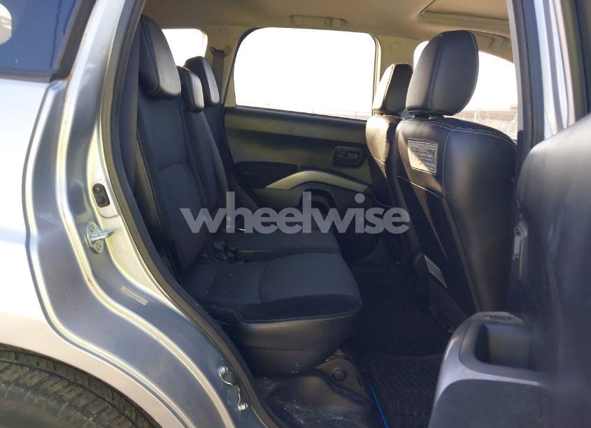 Photo 8 of 2008 Mitsubishi Outlander SE (VIN JA4LS31W38Z014536)