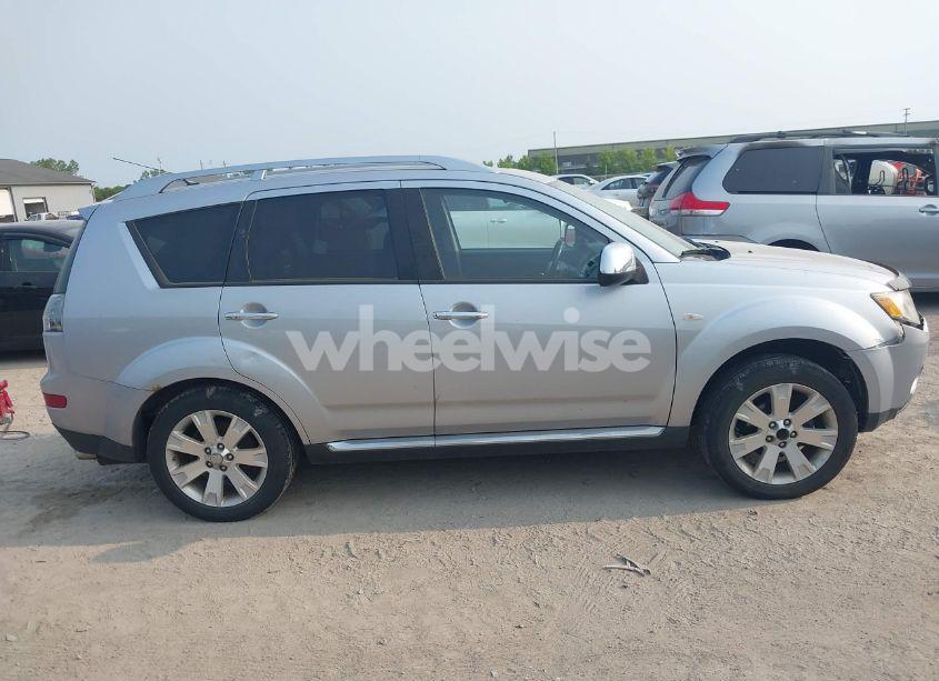 Photo 13 of 2009 Mitsubishi Outlander SE (VIN JA4LT31W09Z014816)